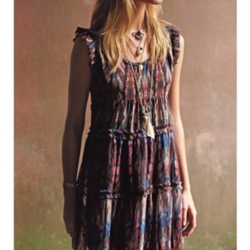 Lili’s Closet dress.